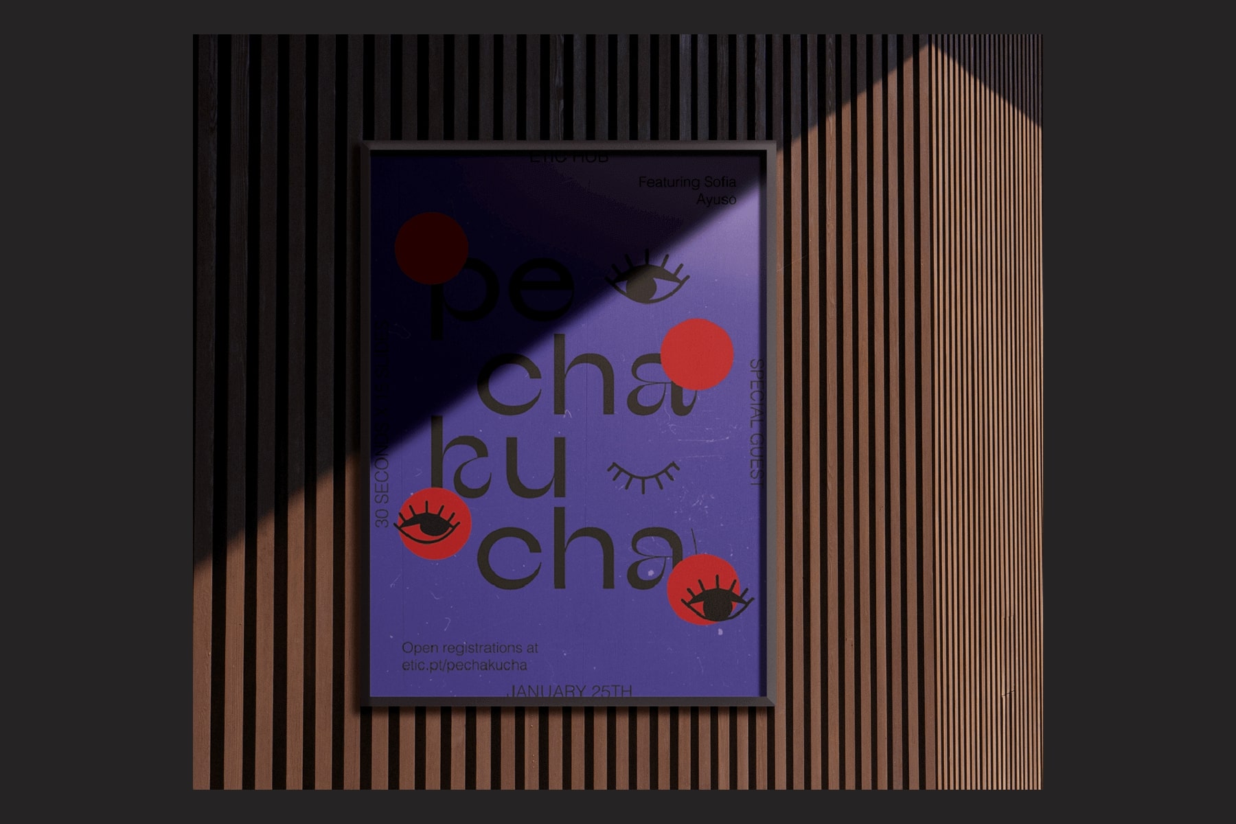 mockup de 4 cartazes, 2 vermelhos 2 azuis. 
                                Apresenta um texto -Pechakucha- que ocupa grande 
                                parte do cartaz e também apresenta uns símbolos representativos
                                deste mesmo projeto.